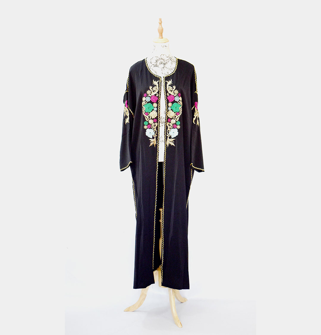 11 Caftan marocain 2 pièces noir brodé zkali – Image 1