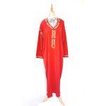 Gandoura rouge brodée traditionnelle