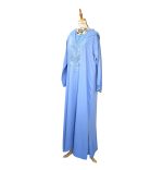 Jellaba bleue brodée – Style marocain raffiné – Image 4