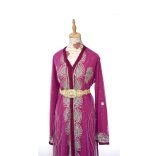 Takchita Fuchsia Élégante Brodée avec Perles – Image 3